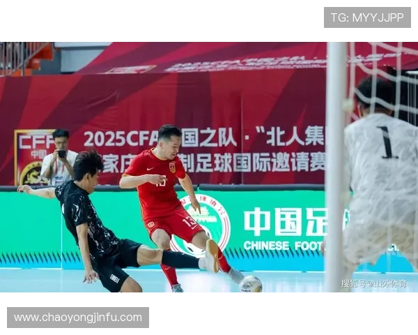 中国足球队迎战韩国，备战亚洲杯决赛圈，李铁信心满满誓夺佳绩