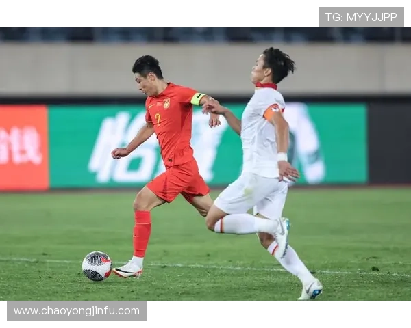 中国男足再度集结备战世预赛全力冲击晋级目标展现全新团队精神 中国男足再度集结备战世预赛全力冲击晋级目标展现全新团队精神