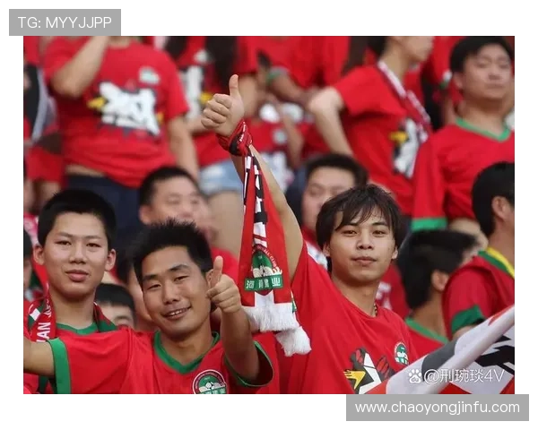 国足新星闪耀国际赛场展现中国足球崛起力量全场观众热血沸腾