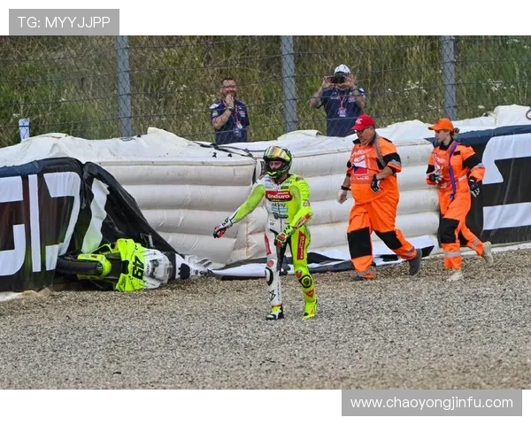 杜卡迪车队称霸赛季末战 马丁与巴尼亚亚冠军争夺再掀高潮 杜卡迪车队称霸赛季末战 马丁与巴尼亚亚冠军争夺再掀高潮