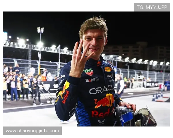 F1赛季激战正酣 汉密尔顿与维斯塔潘再度争锋 谁能成为新一届世界冠军