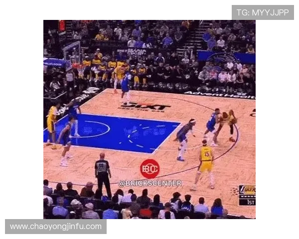 NBA最新赛季动态:詹姆斯与库里展开巅峰对决 勇士湖人再度激战谁将笑到最后 NBA最新赛季动态:詹姆斯与库里展开巅峰对决 勇士湖人再度激战谁将笑到最后