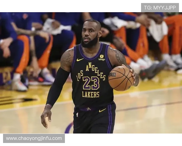 詹姆斯谈湖人新赛季目标 强调球队深度与年轻球员成长